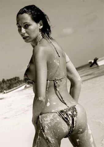 Las Fotos De La Camarera Hot Que Se Desnud Para Playboy Infobae