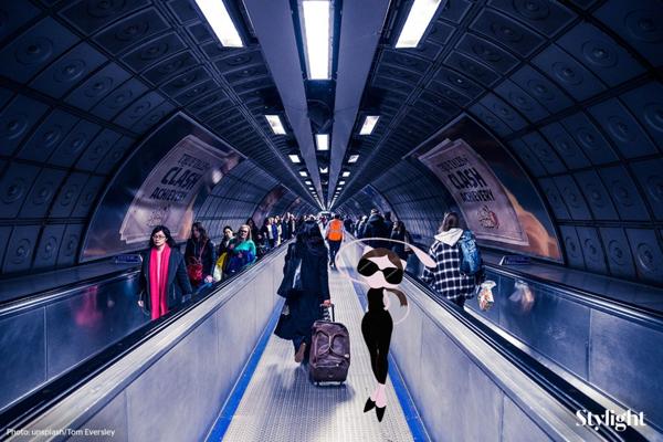 “Victoria Mewkham” en el metro de Londres