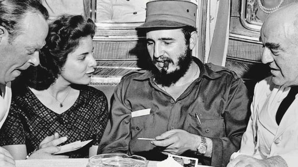 Marita Lorenz y Fidel Castro. Nacida en Alemania, la mujer cayó enamorada del cubano