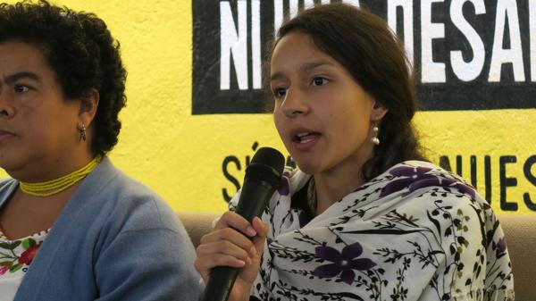 Berta Zúñiga, hija de Berta Cáceres, durante la conferencia de Amnistía Internacional en México (Cortesia Sergio Ortiz Bobolla, Amnistia Internacional)