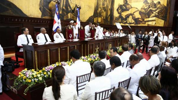 Danilo Medina asume en el Congreso de la República Dominicana
