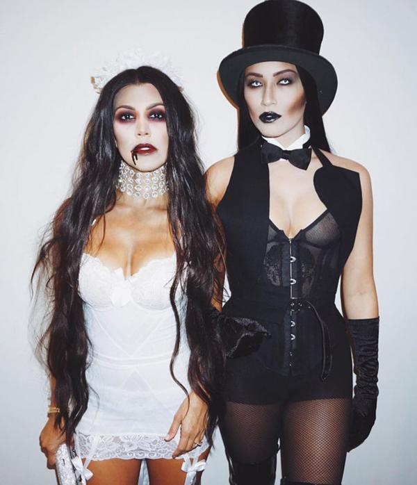 Kourtney Kardashian acompañada de un particular novio zombie