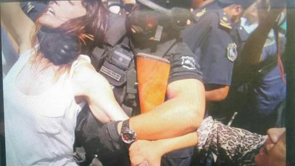 La diputada Mayra Mendoza fue agredida por la policía durante los incidentes en Jujuy