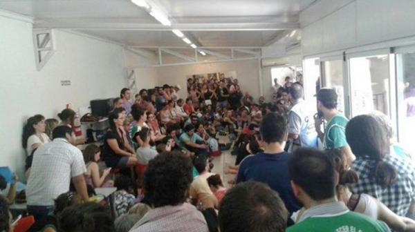 Los gremialistas volvieron a realizar asambleas para definir sus acciones a seguir en la protesta (@izquierdadiario)