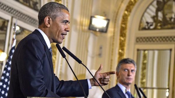 El presidente Obama habla ante Mauricio Macri en su primer día de visita a la Argentina