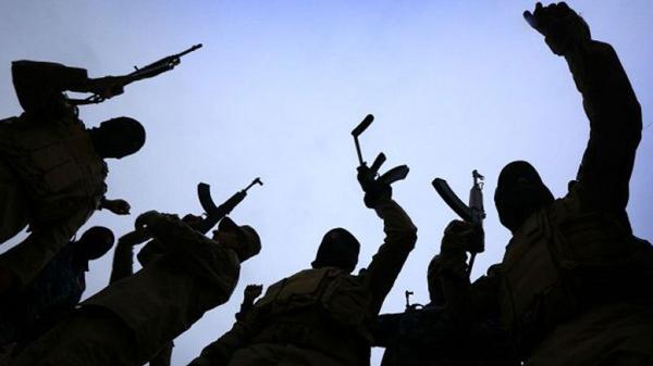 Soldados de ISIS abandonan el campo de batalla por falta de pago