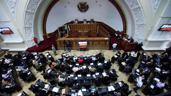 La Asamblea Nacional tiene mayoría opositora