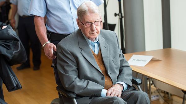 Reinhold Hanning, de 94 años, acusado de colaborar con el asesinato de miles de personas
