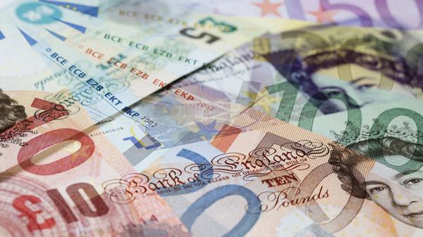 El precio de la libra esterlina, el más bajo en 30 años, también conspira frente al crudo (Shutterstock)