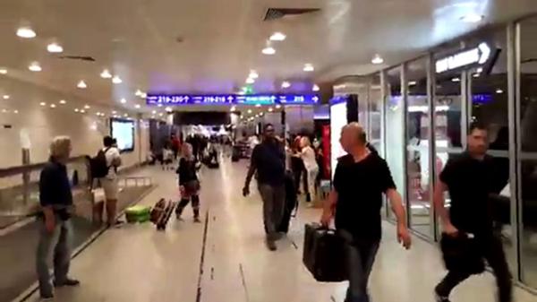 En el interior del aeropuerto hubo caos y pánico