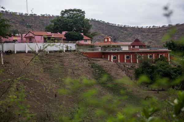 Al día siguiente al ataque, el 12 de junio, la madre de Joaquín “El Chapo” Guzmán Loera fue evacuada por miembros del Cártel de Sinaloa en avión. Su destino es un misterio