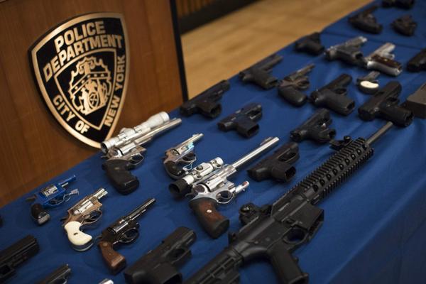 El control de armas, uno de los temas de mayor debate en Estados Unidos (AP)