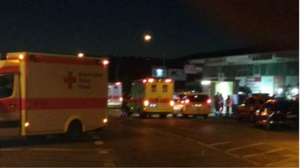 Tres personas están en estado grave y una sufrió lesiones leves (Main Post)