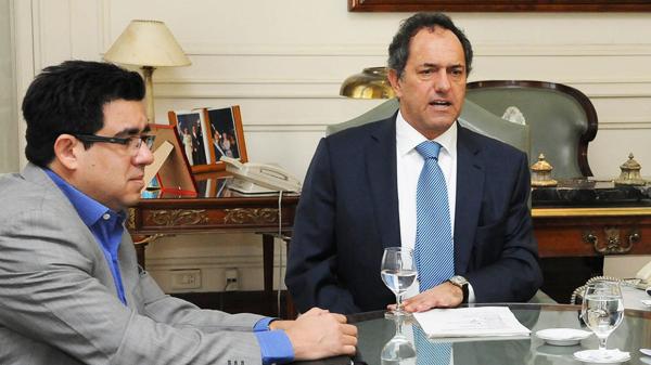 Alejandro Arlía junto a Daniel Scioli (NA)