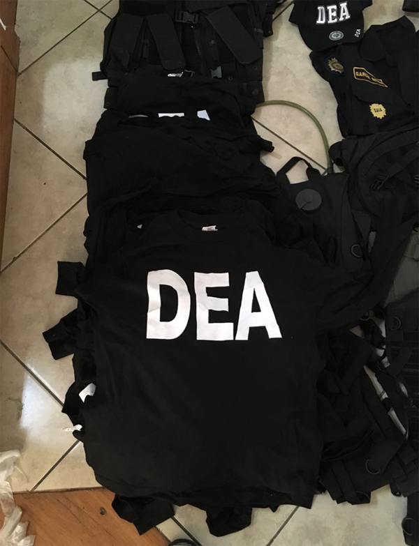 Los chalecos de la DEA que utilizaba la banda de Monroy Meoño (@MPguatemala)