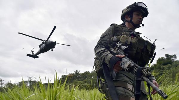 La operación contó con la participación de 120 comandos jungla y el apoyo de la Fuerza Aérea Colombiana (AFP)