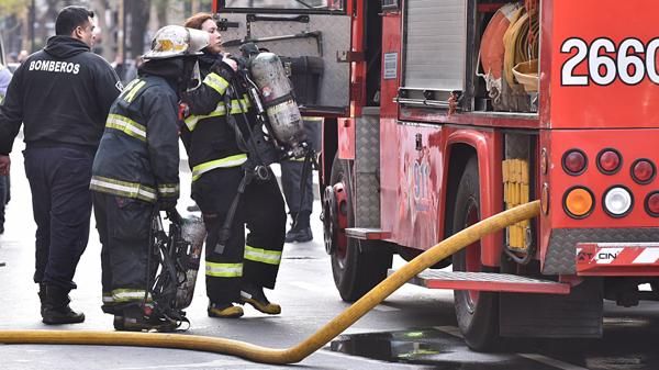 Hubo un principio de incendio (Adriàn Escandar)