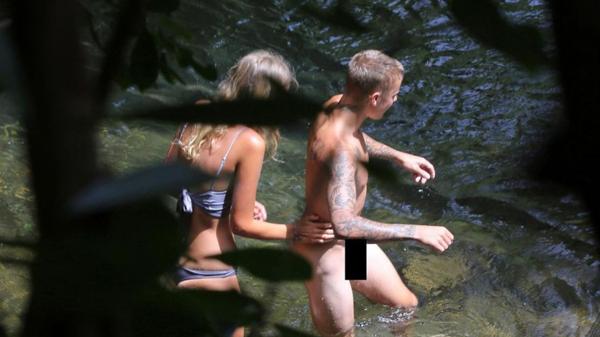 Justin Bieber y Sahara Ray Justin Bieber y Sahara Ray