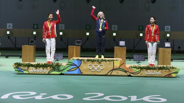 El podio con las tres medallistas (Reuters)