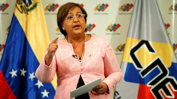 Tibisay Lucen anunció este martes los pasos necesarios para activar el referendo (Reuters)