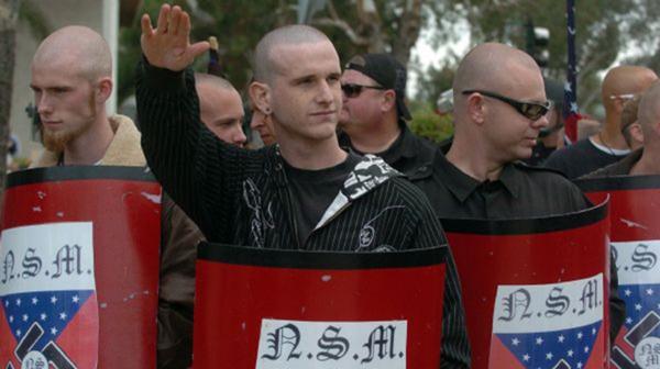 Los partidarios de la “supremacía blanca” dieron su apoyo al candidato republicano (AP)