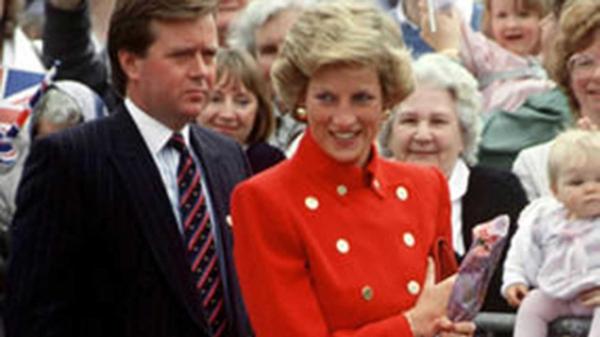 Ken Wharfe, en la época que custodiaba a Lady Di