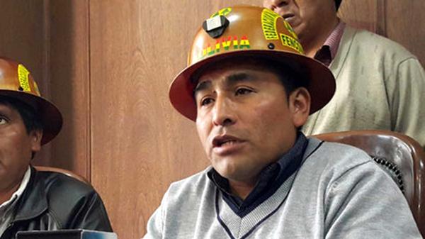Carlos Mamani, máximo dirigente minero, es uno de los detenidos