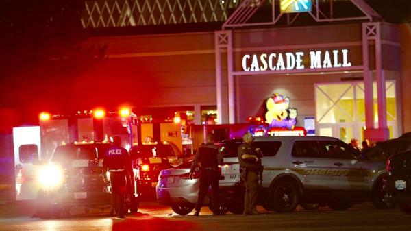 El centro comercial “Cascade Mall” de Burlington (AP)