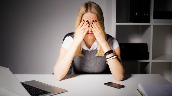 Un buen ambiente de trabajo es fundamental para no sufrir física y psicológicamente (Istock)