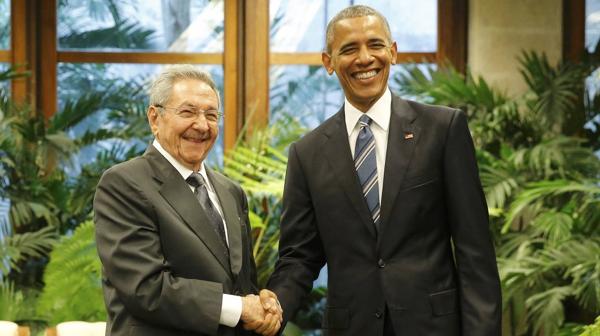 Barack Obama y Raúl Castro (Reuters)