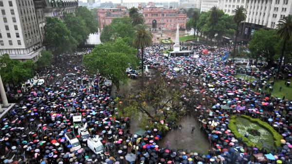 la marcha llegó a Plaza de Mayo (DyN)