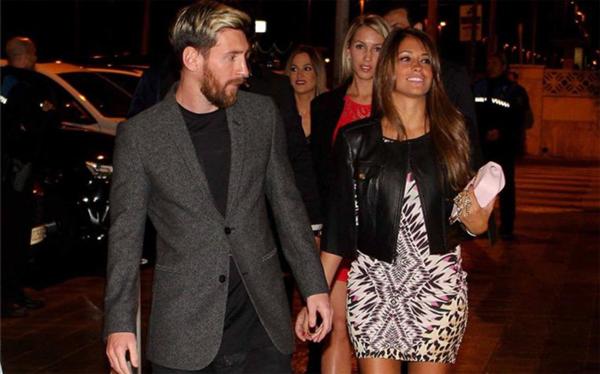 Lionel Messi junto a Antonella Roccuzzo en una cena organizada por Luis Suárez (Gentileza Sport)