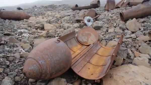 Morteros desarmados y oxidados fueron desenterrados de la base en Alexandra Land, cerca del Polo Norte