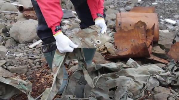Los investigadores rusos también encontraron vestimenta y ropa de los militares nazis asignados a ese puesto secreto