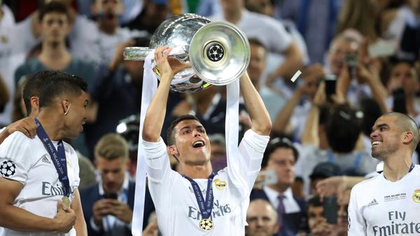 Cristiano Ronaldo quiere desbancar a Lionel Messi como mejor jugador del mundo (Reuters)