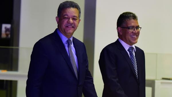 El ex presidente dominicano Leonel Fernandez , representante de Unasur