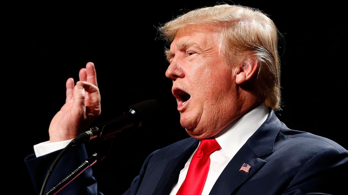 Donald Trump habló de “suspender la migración de los musulmanes” durante la campaña electoral