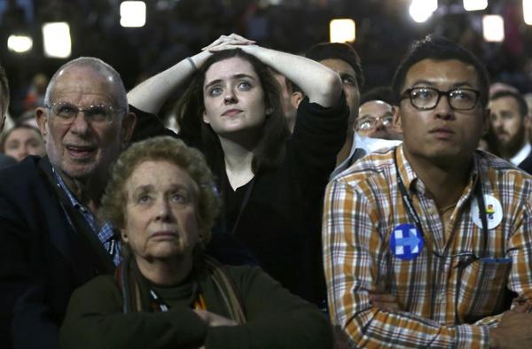 Simpatizantes de Hillary Clinton lamentaron la derrota de la candidata demócrata (Reuters)