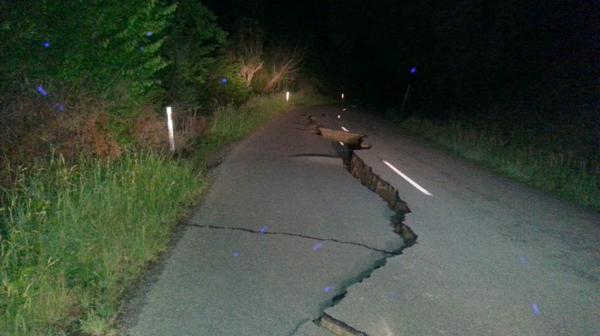 La autopista Kaikoura fue dañada por el movimiento sísmico (AP)