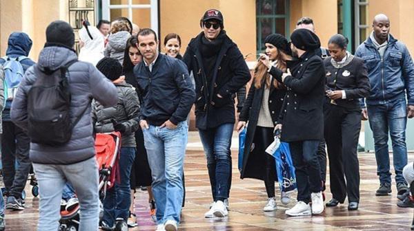 Junto a Ronaldo y Georgina Rodriguez viajaron Ricardo Regufe y Miguel Paixao, amigos del futbolista, que también fueron con sus novias
