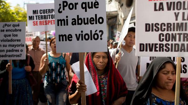 Protesta en Guatemala contra la violencia contra las mujeres (AP)