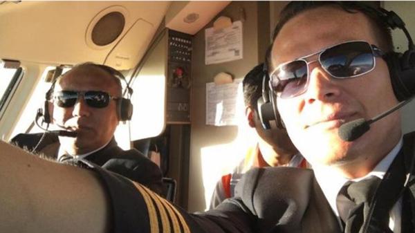 Miguel Quiroga (derecha de la foto) fue uno de los 71 muertos en el vuelo de LAMIA