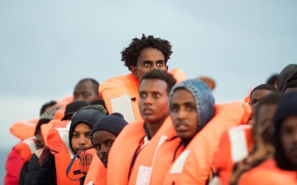 La mirada aterrada tras sobrevivir al mediterráneo (MSF)