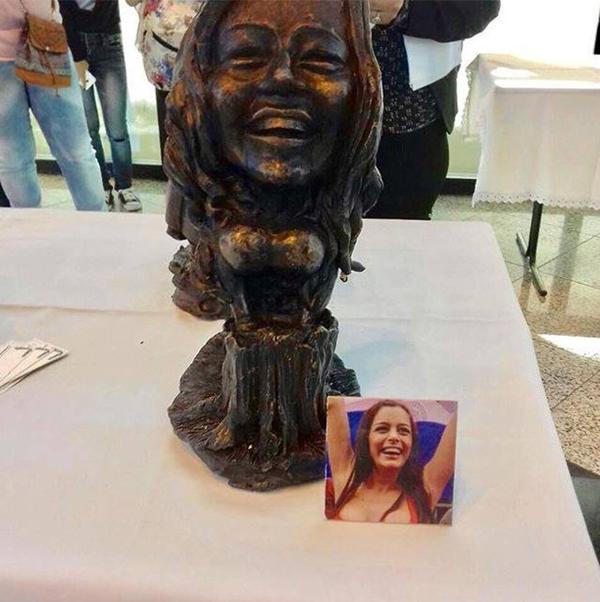 La escultura de Larissa