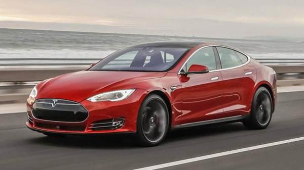 La Autoridad Nacional de Seguridad del Tráfico en Carretera de Estados Unidos (NHTSA) abrió una investigación que abarcó a 25.000 vehículos Tesla Model S.