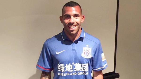 Tevez ya se calzó la camiseta de su nuevo club: el Shanghai Shenhua