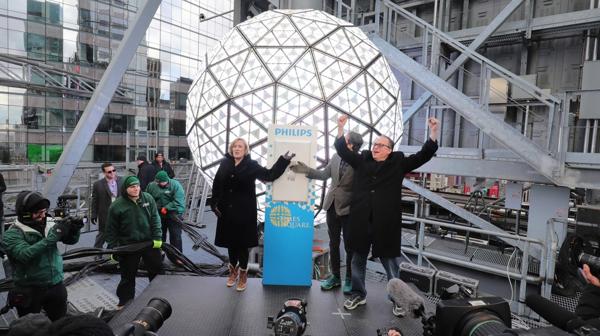 La famosa bola de cristal (AFP)