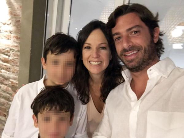 Carolina Stanley junto a Federico Salvai y sus dos hijos en Navidad (Facebook Federico Salvai)