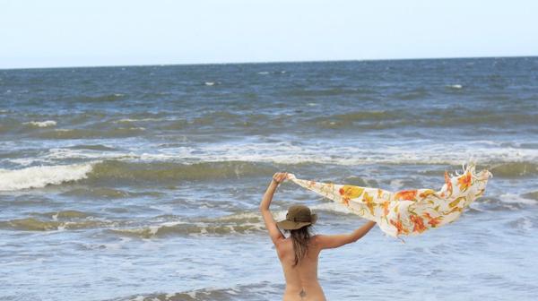 Chihuahua, una de las mejores playas del mundo para hacer nudismo (El Refugio)