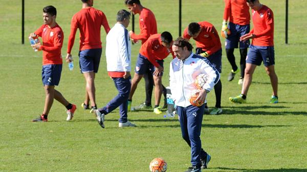 Diego Milito debutará en el torneo como entrenador de Independiente (Télam)